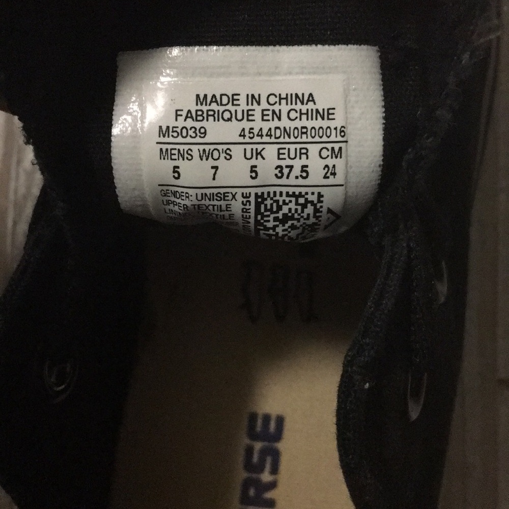 Low top Converse Sneakers Black - Picture 3 of 6